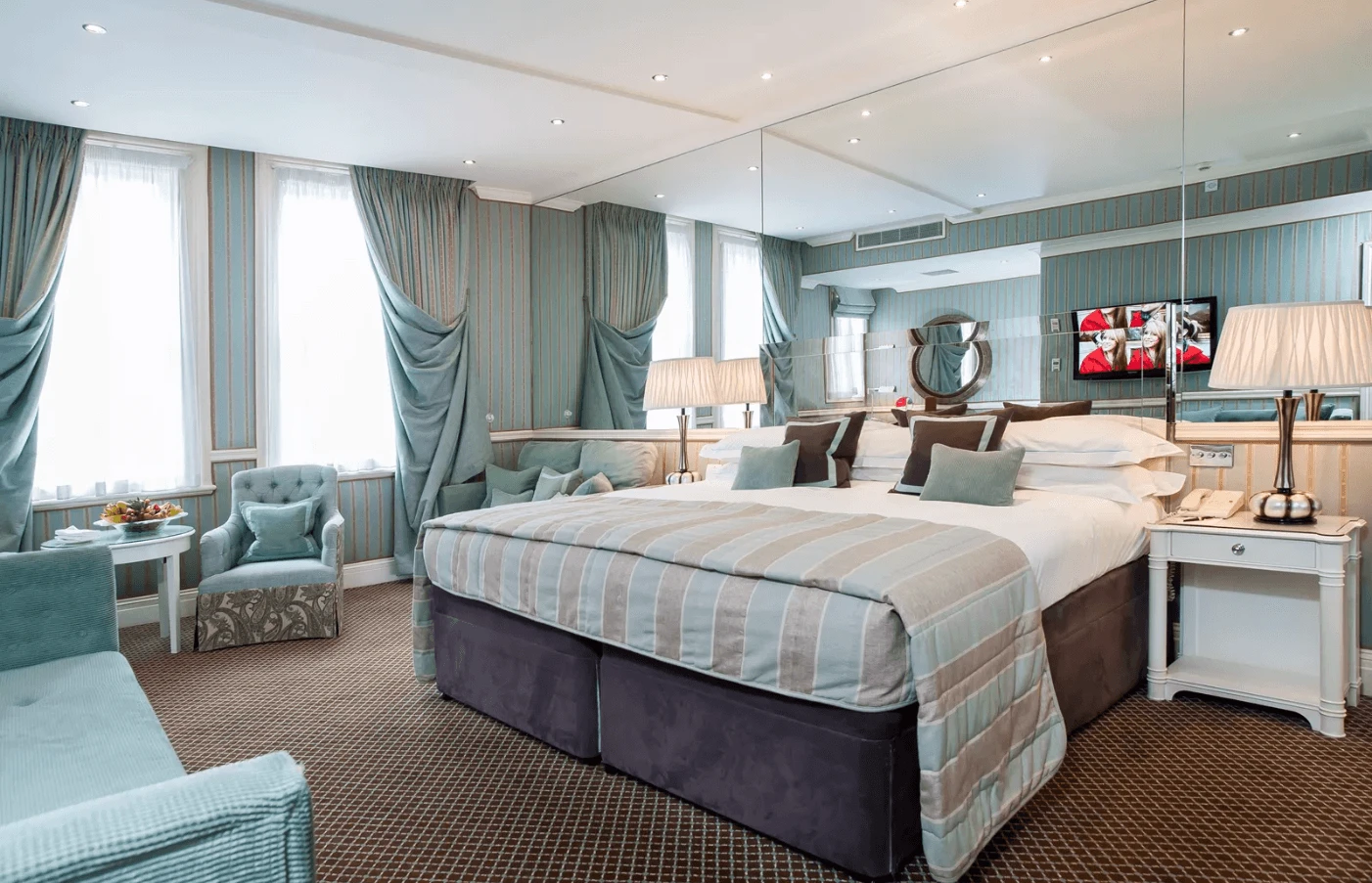 Luxury gay travel